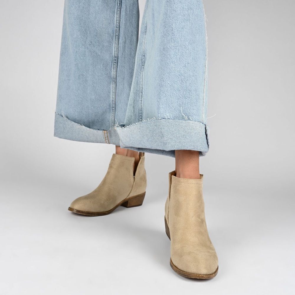 RIMI BLOCK HEELED BOOTIES